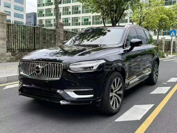 Volvo XC90 Luxury Edition 2.0T 4WD 2021 Side View