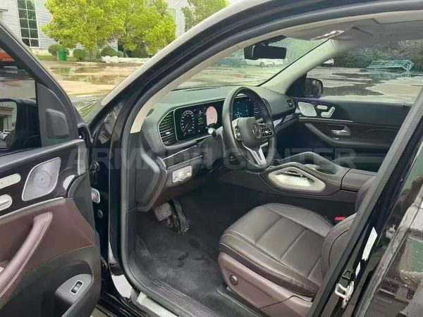 Mercedes-Benz GLE350 2.0T 4MATIC Fashion Edition Front View