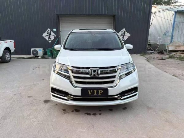 Honda Elysion Luxury Edition Hybrid 2021 Front View