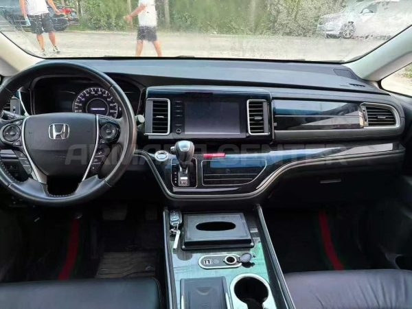 Honda Elysion Luxury Edition Hybrid 2021 Detail View