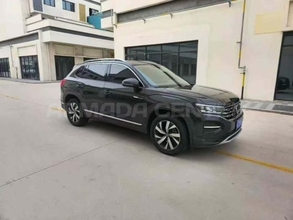 Volkswagen Tayron 330TSI Plus Luxury Edition Side View