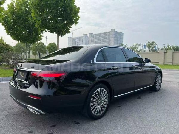 Mercedes-Benz E300L 2.0T 2021 Interior