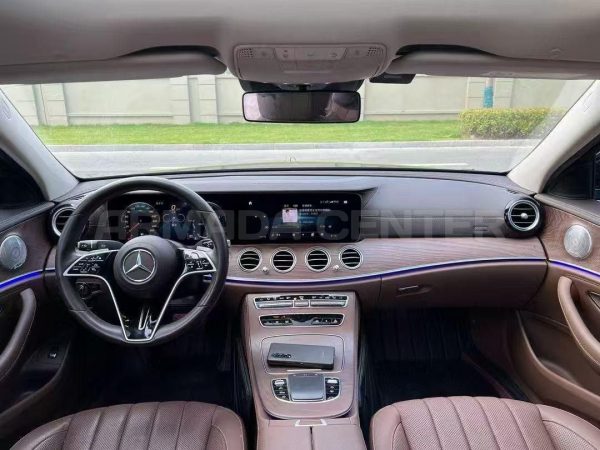 Mercedes-Benz E300L 2.0T 2021 Detail View