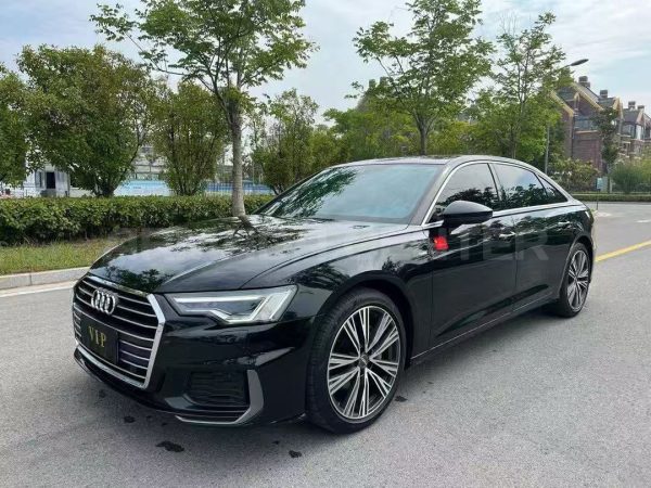 Audi A6L 40TFSI Luxury Edition 2022, 22 000 км, оригинальная краска