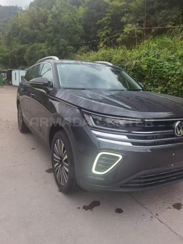 Volkswagen Tavendor 330TFSI Luxury Edition 2025 Side View