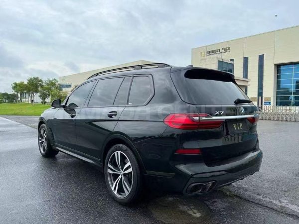 BMW X7 xDrive40i Customized 2019 Rear View