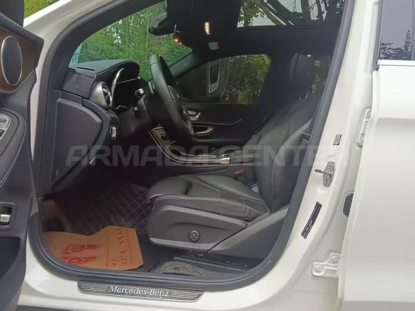 Mercedes-Benz GLC260L 4MATIC Luxury Edition 2022 Detail View