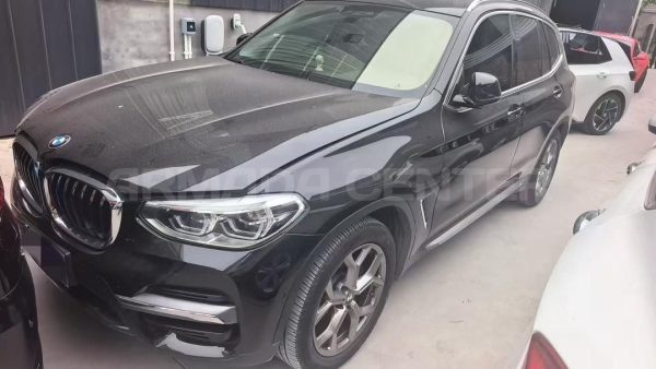 BMW X3 xDrive30i Leading M Sport 2021 Side View