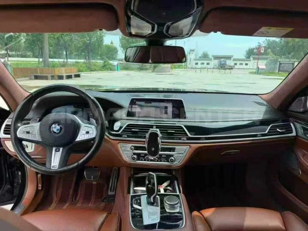 BMW 740Li xDrive 3.0T 2021 Задняя часть
