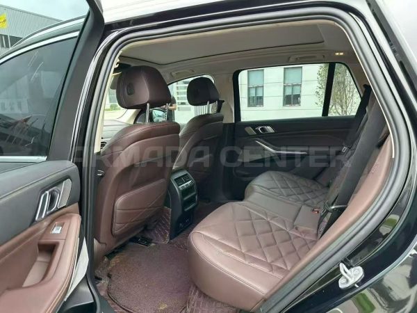 BMW X5 xDrive 30Li M Sport Package Seats