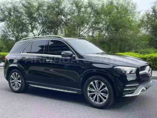 Mercedes-Benz GLE 350 4MATIC Fashion Edition 2022 Side View