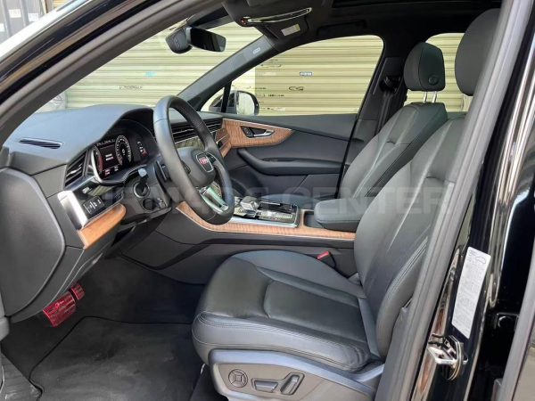 Audi Q7 55TFSI Quattro S line Sports 2022 Detail View