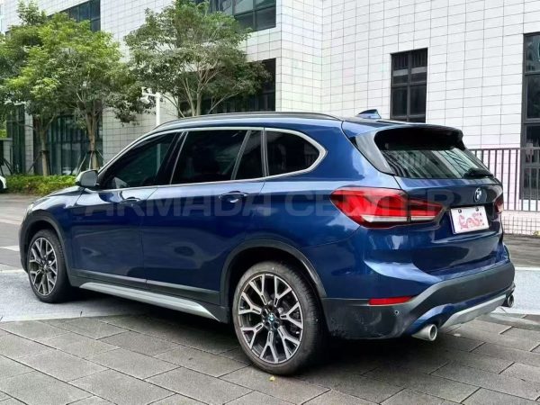 BMW X1 xDrive 25Li Premium Rear View