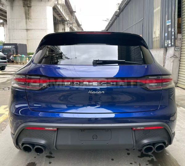 Porsche Macan 2.0T 4WD 2021 Front View
