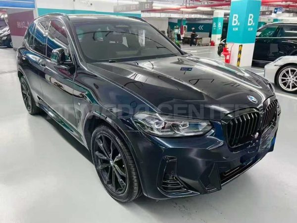 BMW X3 xDrive30i Premium M Sport 2021 Side View