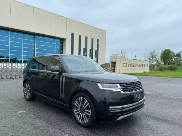 Land Rover Range Rover Grand Touring 3.0T 4WD 2023 Side View