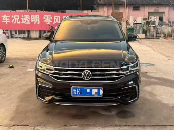 Volkswagen Tiguan X 330TSI 2022 Side View