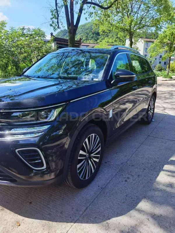 Volkswagen Tavendor 330 TSI DSG Elite 2025 Side View