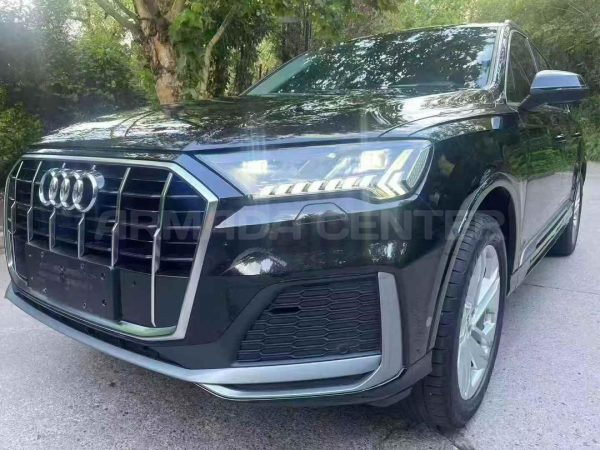 Audi Q7 45TFSI Quattro S Line Sport Side View