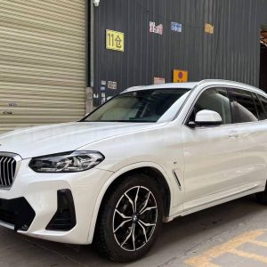 BMW X3 xDrive 25i 2.0T 184 л.с. 4WD
