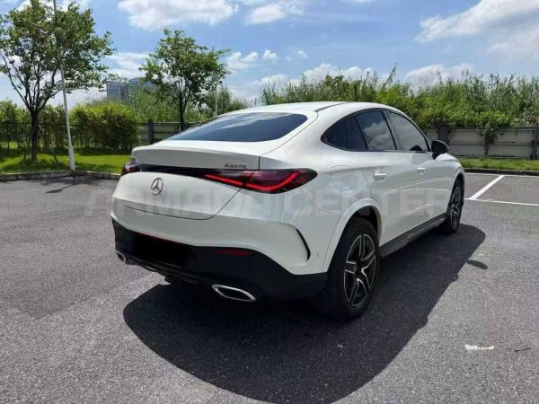 Mercedes-Benz GLC260 Coupe 4matic 4wd Rear View