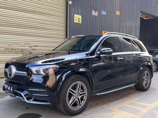Mercedes-Benz GLE450 2.5T 4MATIC 2022 Side View