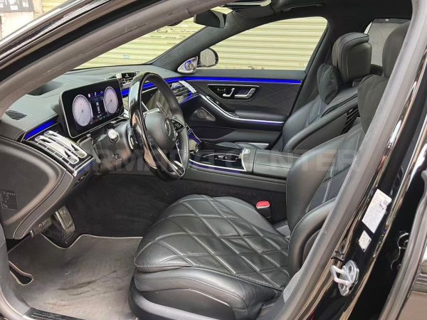 Mercedes-Benz Maybach S480 4MATIC 2021 Detail View