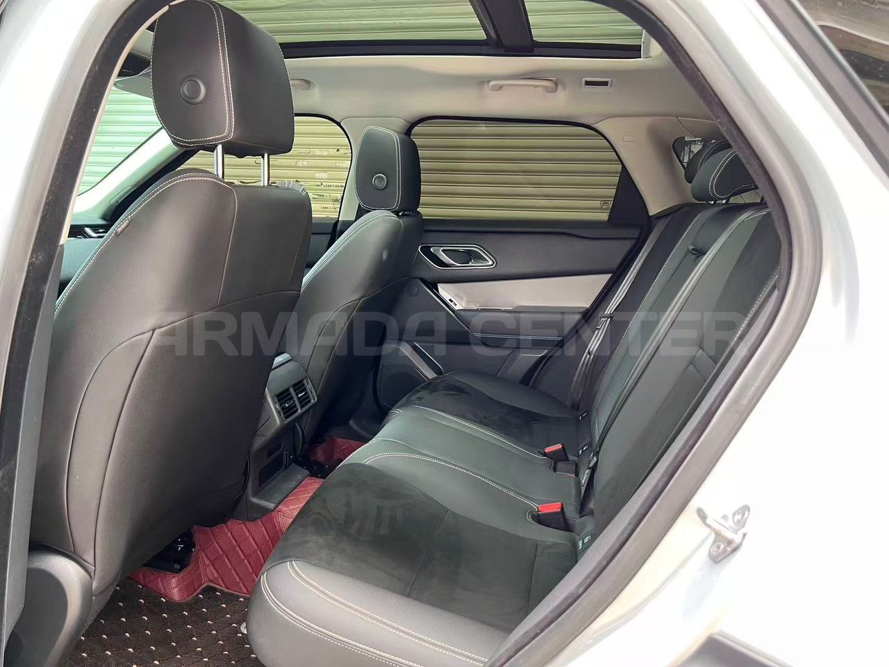 Land Rover Range Rover Velar 2.0T 2022 Detail View