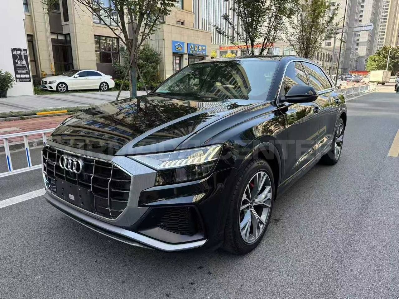 Audi Q8 3.0T QUATTRO 2022 Side View