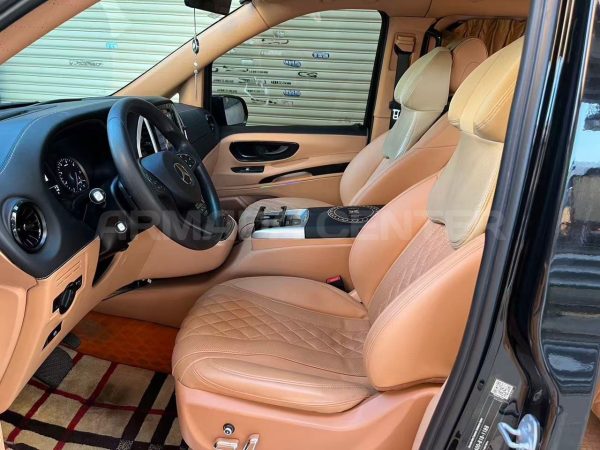 Mercedes-Benz VIto Maybach Kit RWD 2021 Rear View