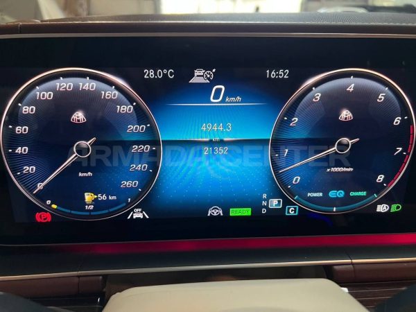 Mercedes-Benz Maybach GLS480 Caravan Interior