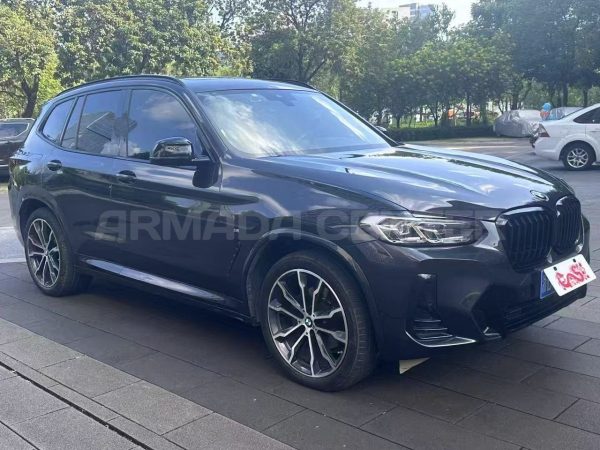 BMW X3 xDrive30i Leading M Night Shine Set Сторона
