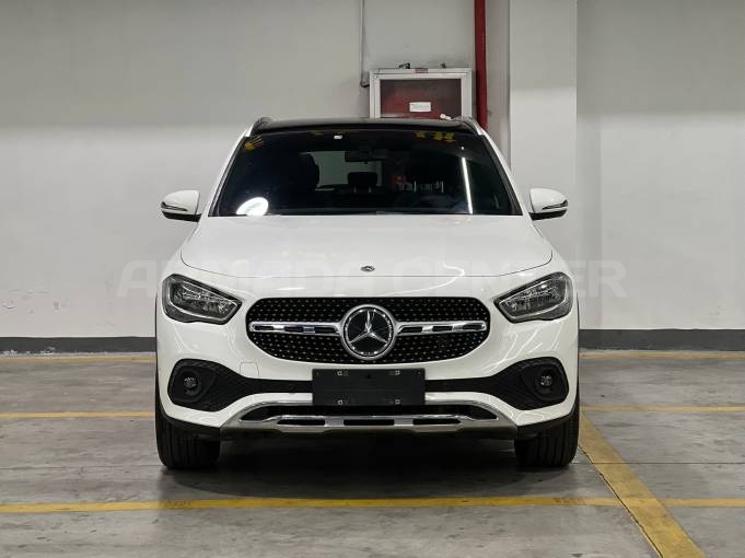 Mercedes Benz GLA 180 2021 Rear View