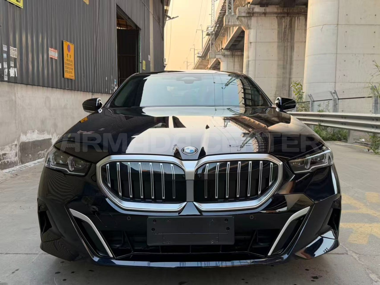 BMW 530Li Premium M Sport Suite 2024 Front View