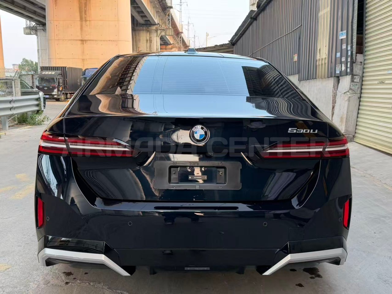 BMW 530Li Premium M Sport Suite 2024 Rear View