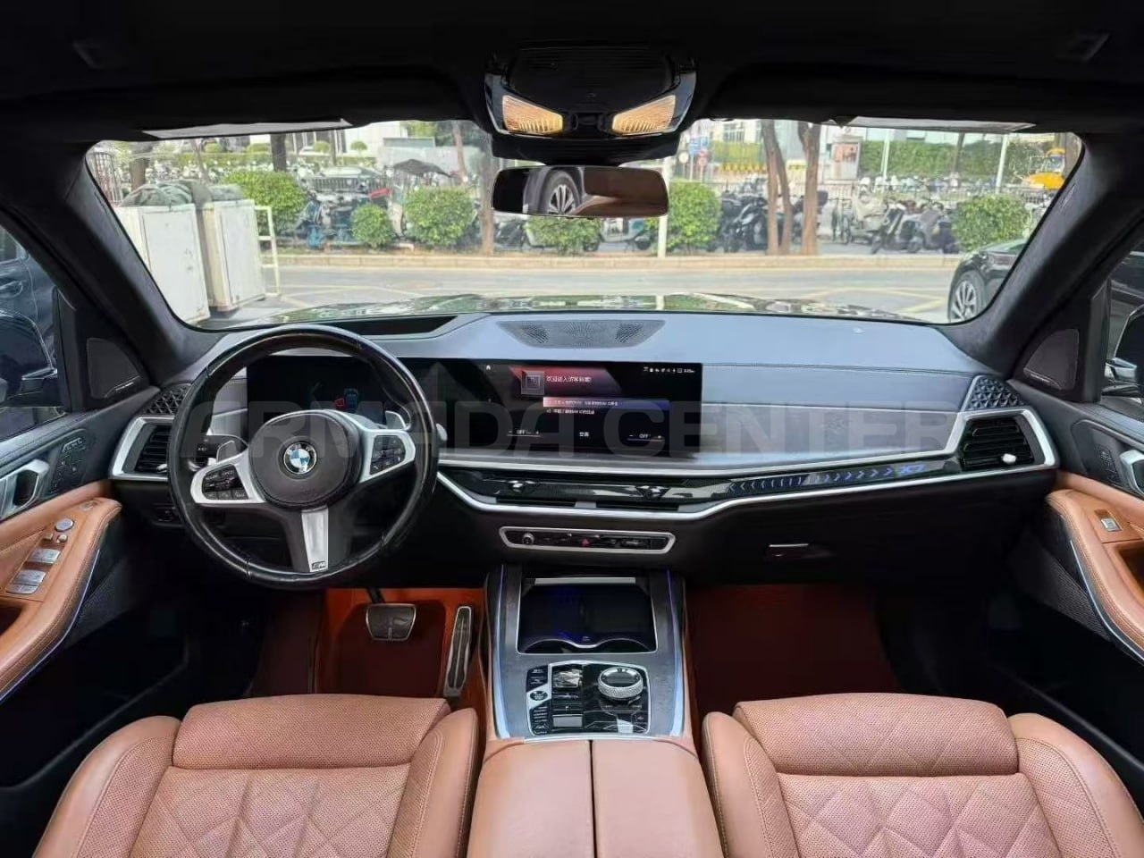 BMW X7 xDrive40i M Sport Package 2023 Detail View 2