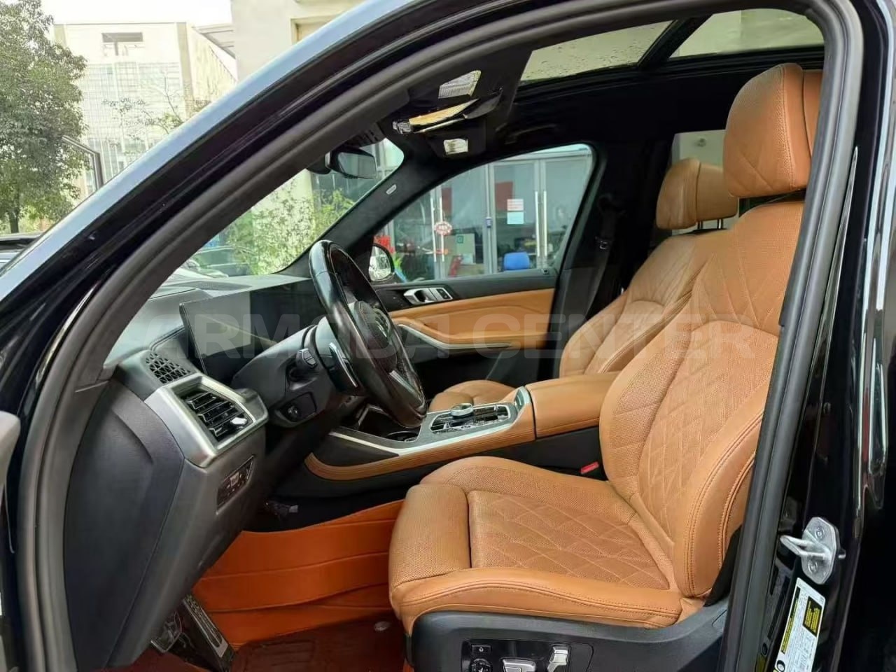 BMW X7 xDrive40i M Sport Package 2023 Detail View 3