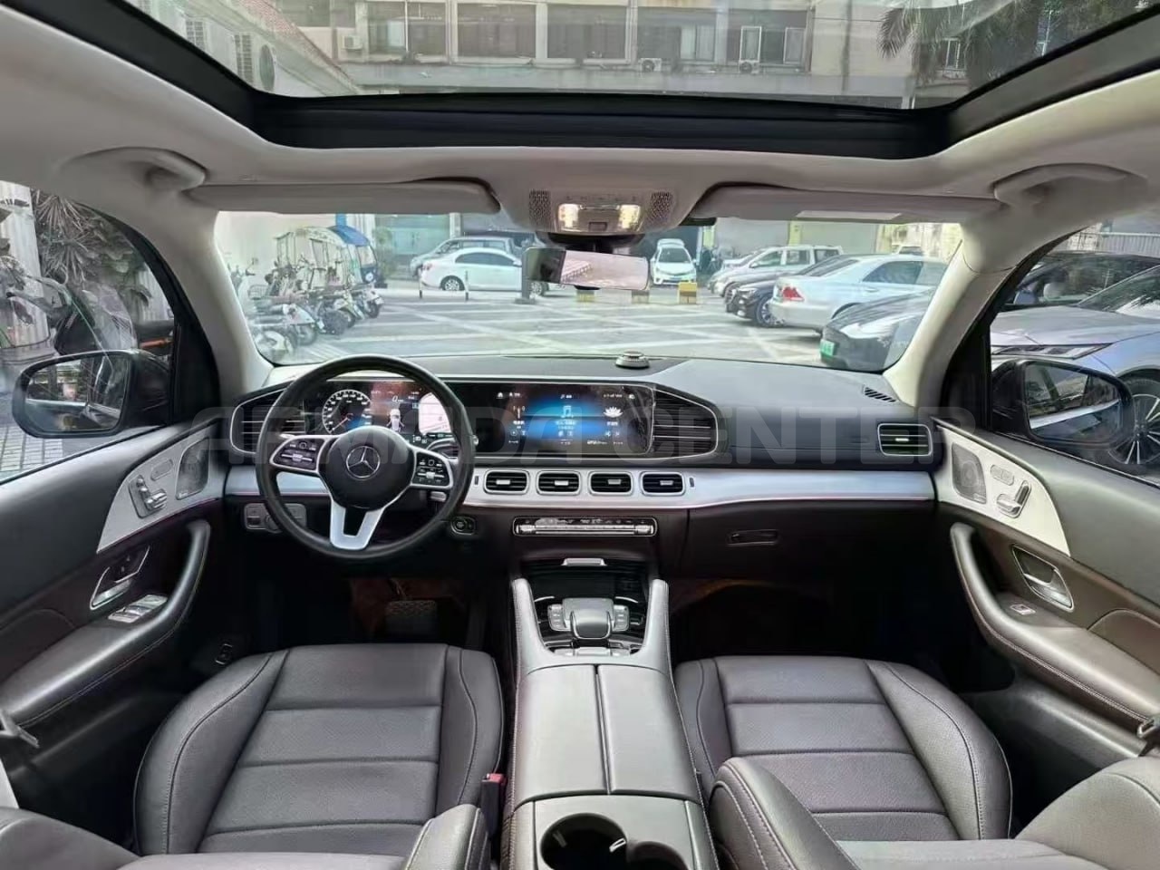 Mercedes GLE 450 4MATIC Dynamic Edition Detail View 2