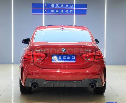 BMW 120i M Sport Night Edition 2021 Detail View