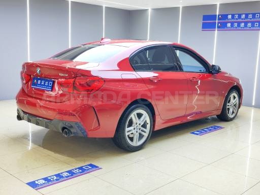 BMW 120i M Sport Night Edition 2021 Additional View