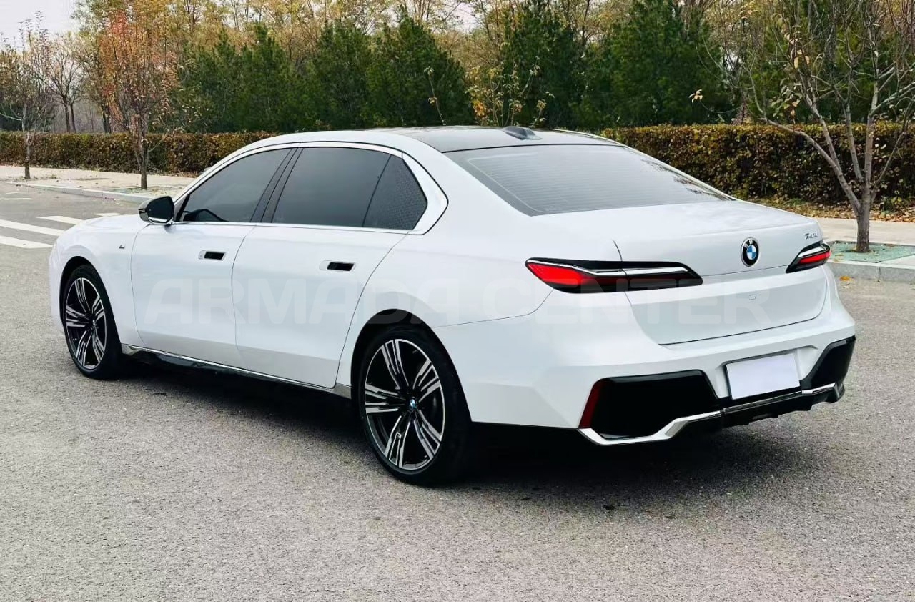 BMW 740Li Luxury Edition M Sport Package 2024