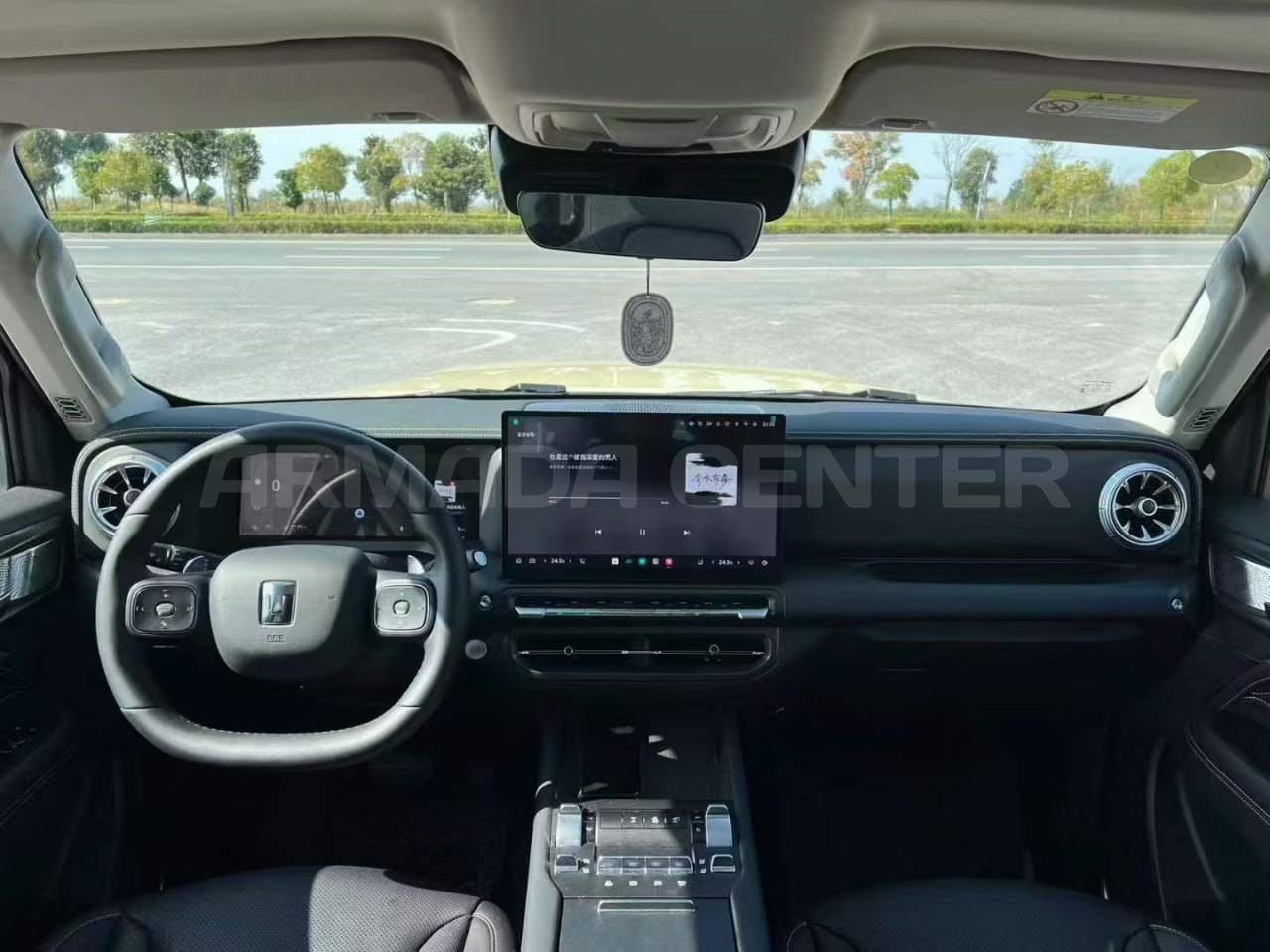 Tank 300 New Energy Hi4-T 2025 Detail View