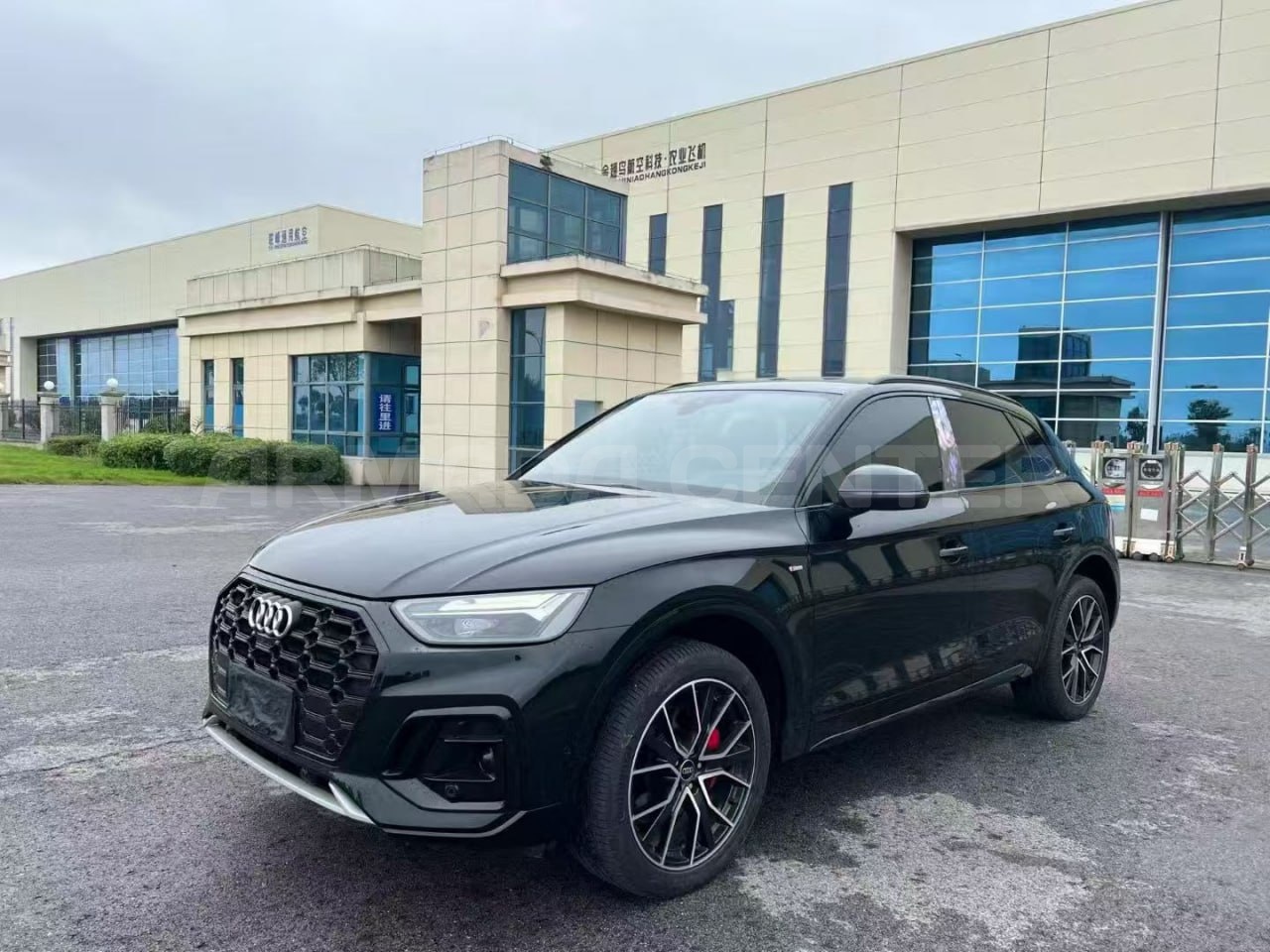 Audi Q5 40T Luxury Dynamic Edition 2023 Side View