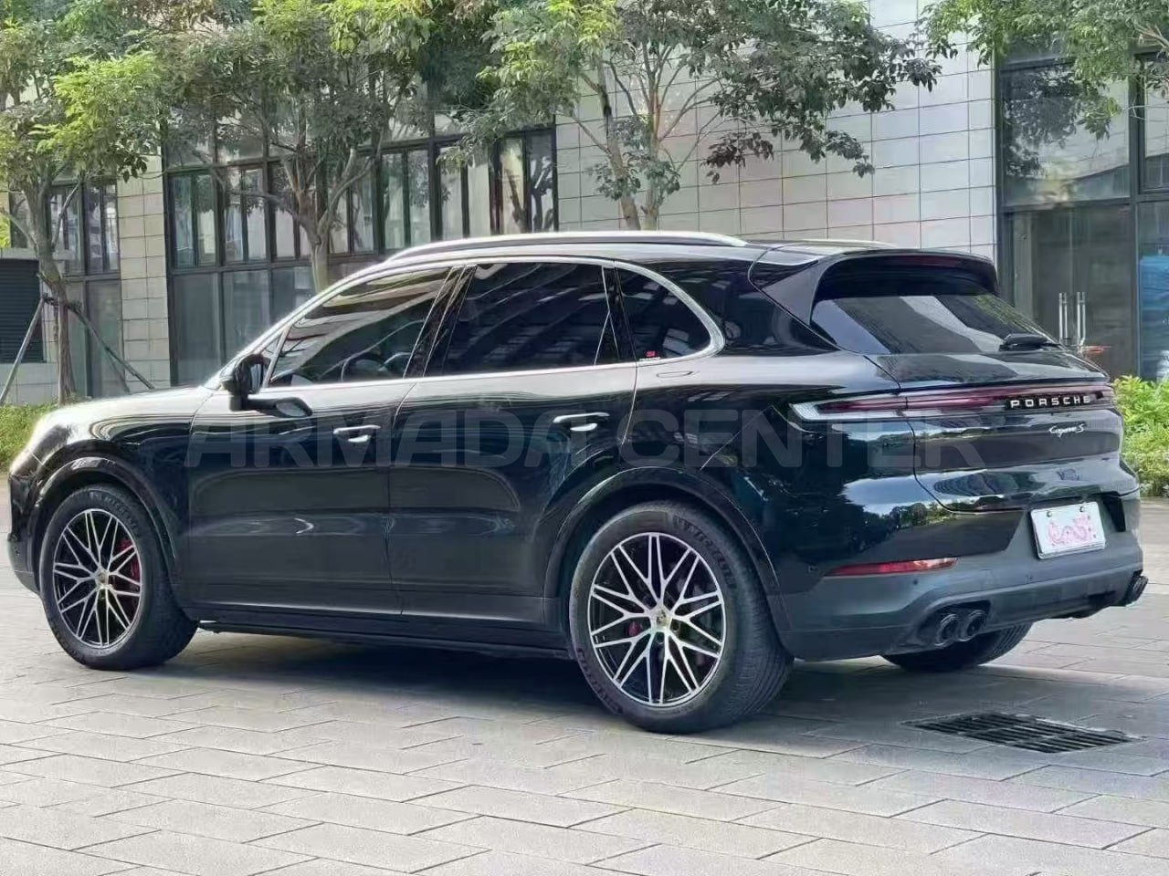 Porsche Cayenne 3.0T 2024 Rear View