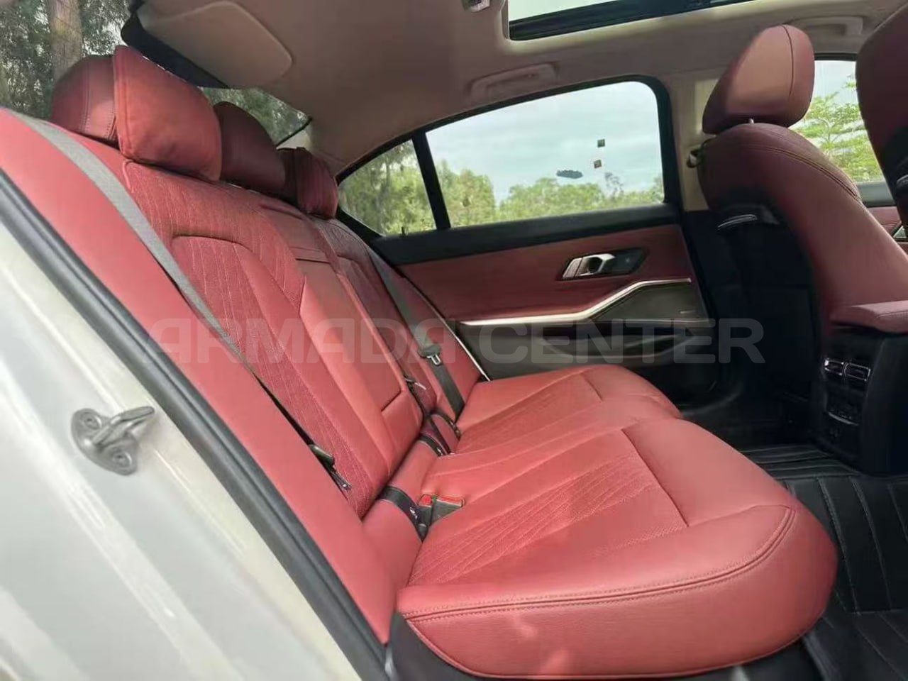 BMW 325Li M Sport Package 2022 More View