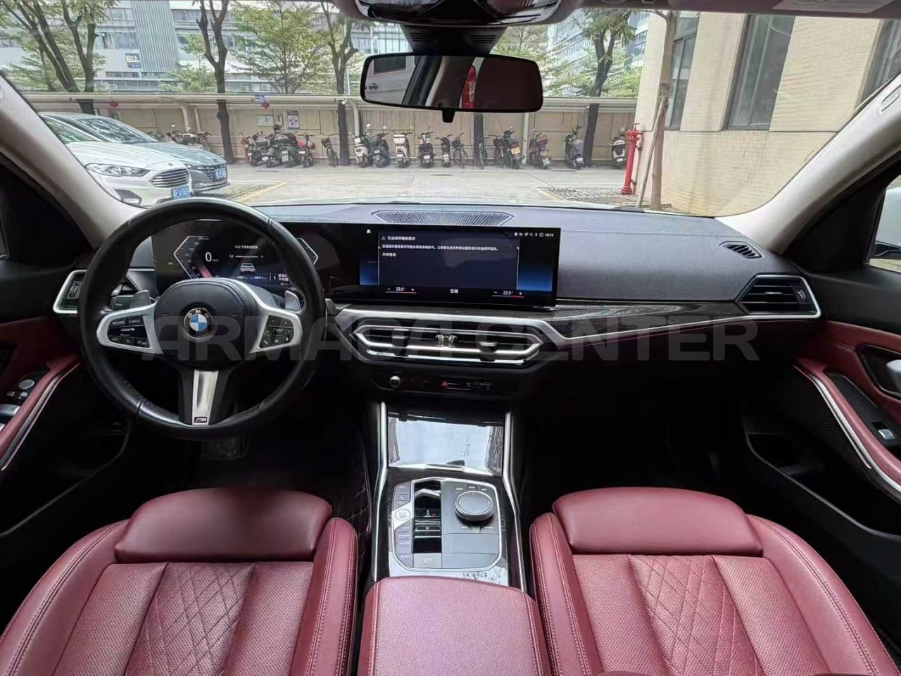 BMW 325Li M Sport Package 2022 Trunk