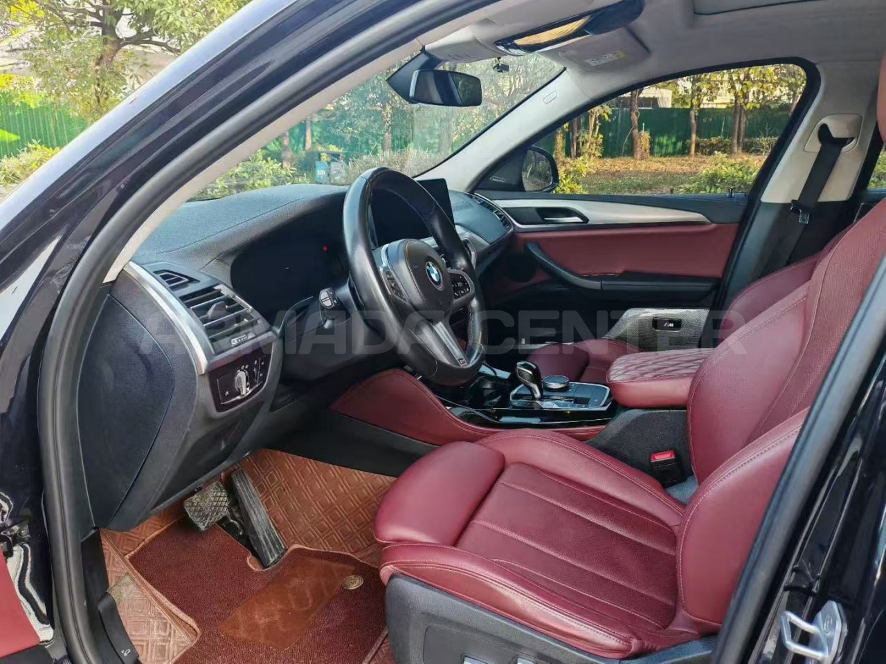 BMW X4 xDrive 25i M Sport Package 2022 Interior