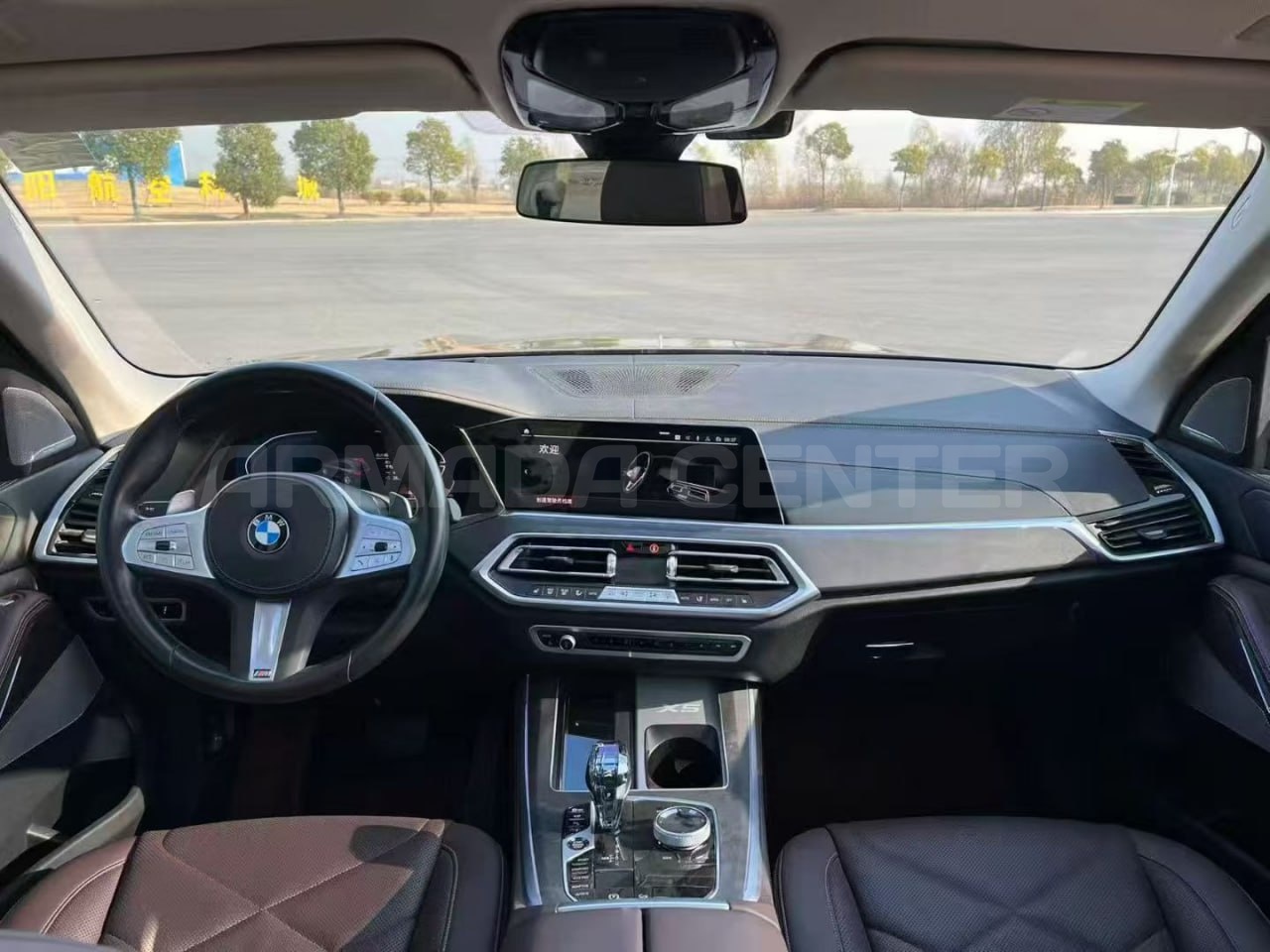 BMW X5 xDrive30Li Premium M Sport Package 2023 Additional View