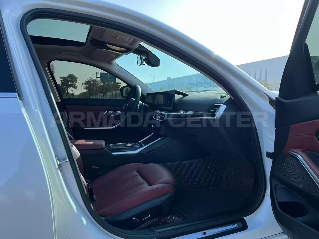 BMW 325Li M Sport Package 2023 Additional View 2