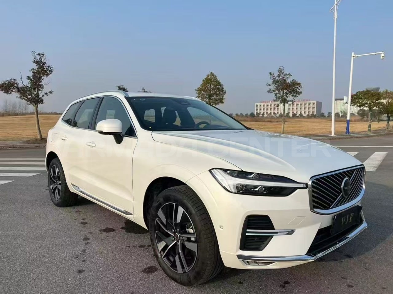 Volvo XC60 B5 Quadruple Elite Edition Side View